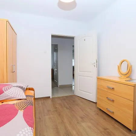 Quarto em Acomodações Particulares Goscinne *